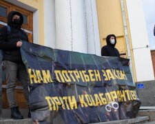 Представники Вінницького осередку Нацкорпусу влаштували акцію проти колаборантів в Україні