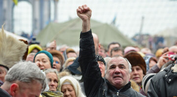Arrest Warrant Issued For Former Ukrainian Leader As Square Becomes Shrine To Dead