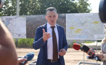 Відтепер дороги в Україні будуть будуватися повністю й протягом року, - радник прем'єра Юрій Голик