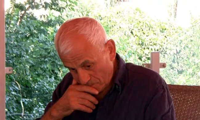 Мужчина обвинил ВСУ в конфликте против украинцев, к нему наведались ветераны АТО: кадры "перевоспитания"