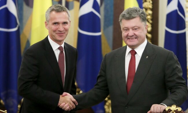 НАТО Украина Порошенко Столтенберг