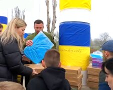 Наконец-то увидели и обняли своих родных: украинских детей удалось вернуть на Родину, трогательные кадры и детали