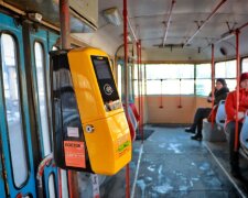 В одесском трамвае можно расплатиться смартфоном: какой маршрут стал первым