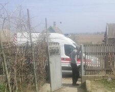 Приїхав до сина: трагедія сталася з чоловіком у будинку на Одещині, кадри НП