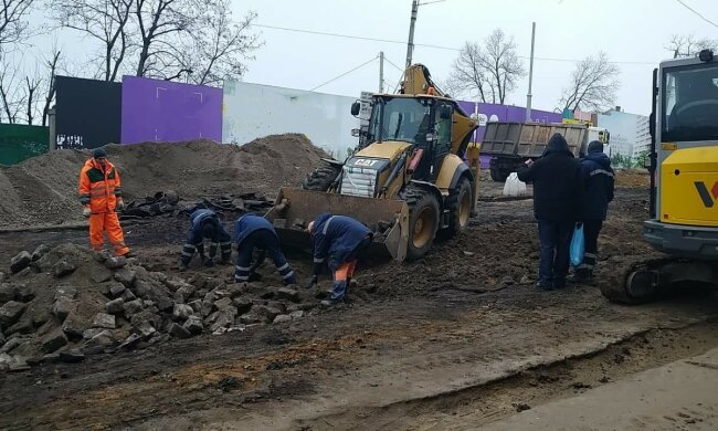 Старовинну бруківку закатали в асфальт в Одесі: вплыли нові деталі і фото