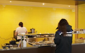 Безкоштовні продукти для ВПО та пенсіонерів у Запоріжській області