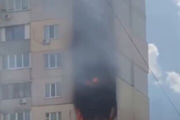 Новое ЧП рядом со взорванной многоэтажкой в Киеве, дом почернел от пламени: кадры и подробности