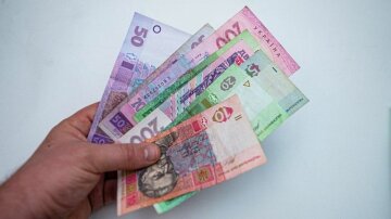 Нацбанк ввів в Україні нові гроші, з "папірцями" прийшов час прощатися: "З 2 червня..."