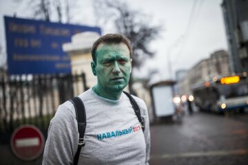 Навальный зеленка