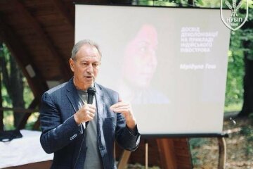 Микола Томенко