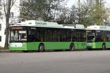 новый график движения транспорта в Харькове