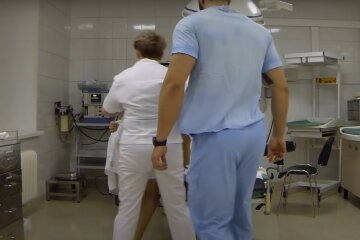 21-летнюю роженицу обматерили и облили ледяной водой: "За вами мыть полы никто не обязан"