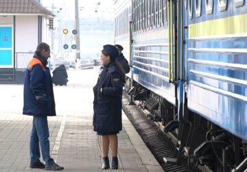 Новый график движения поездов в Днепропетровской области