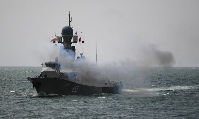 Малый ракетный корабль россии рф углич