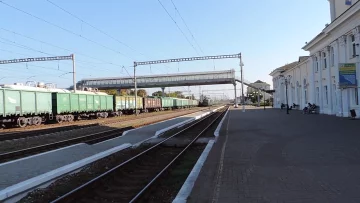 поїзди, укрзалізниця, залізничний вокзал