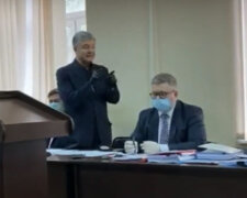 "Треш і нісенітниця": ображений Порошенко не витримав і перейшов на "гостре слівце" у залі суду