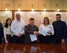 Поділ єднає сили: як новий альянс влади та волонтерів змінить життя району та допоможе фронту