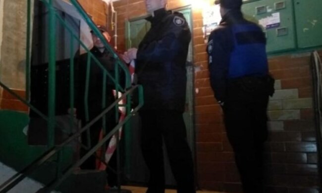 ЧП в украинском городе: неадекват с автоматом расстрелял 27-летнего мужчину, на стенах следы от пуль