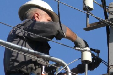Графики отключения света в Днепропетровской области на 2 июля