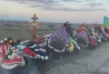 Українські захисники ліквідували бійців ВДВ, в рф зняли на відео десятки могил: "Земля їм скловатою"