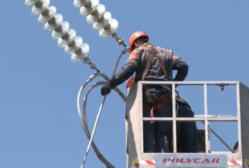 Графіки відключення світла у Сумах на 17 лютого