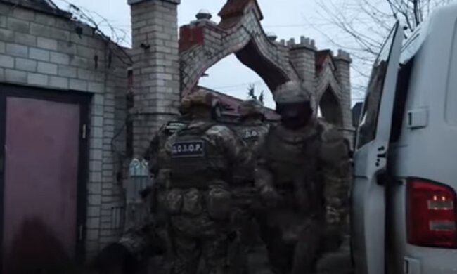 Украинцы стали жертвами схемы по вербовке людей: "Предлагали путешествие по Европе"