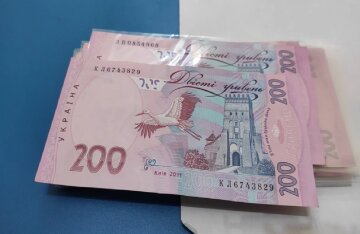Грошова допомога для пенсіонерів в Миколаївській області