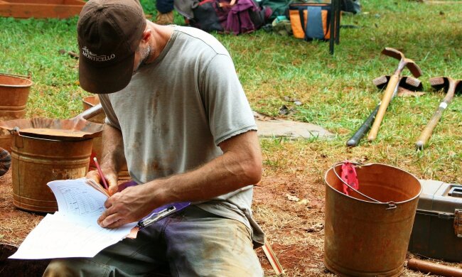 археолог, раскопки