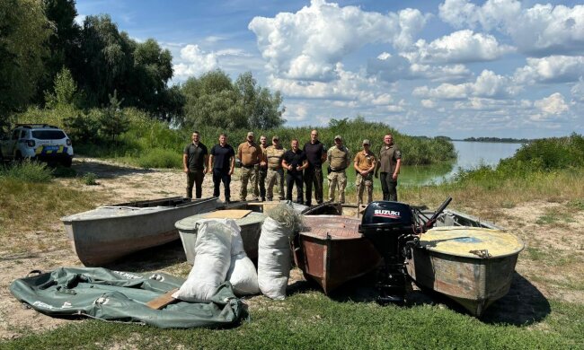 Госэкоинспекция передала помощь ВСУ: лодки и необходимое оборудование