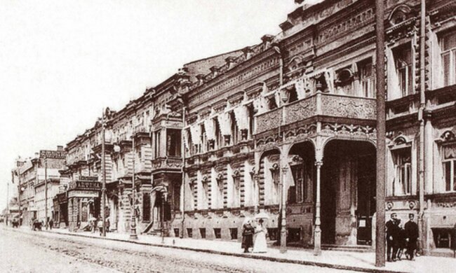 Як за сто років змінилися найвідоміші будинки на Сумській - фото