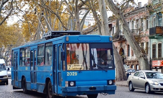 троллейбус