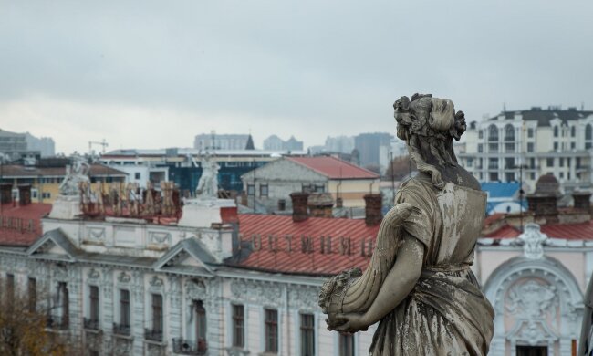 Одесситам показали, что творится внутри скандального дома Руссова: кадры происходящего