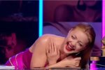 Кароль "втратила" сукню на сцені й потрапила під народний гнів: "Обман, скрізь обман"