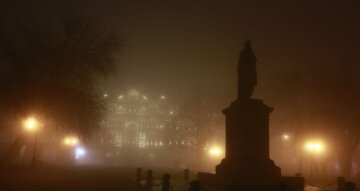 "Таинственная красота": как выглядит Одесса в тумане