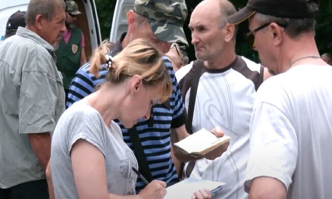 Безкоштовні продукти для ВПО та пенсіонерів у Полтавській області