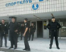 Главное за день: бойня за спорткомплекс и пожар на киевском рынке