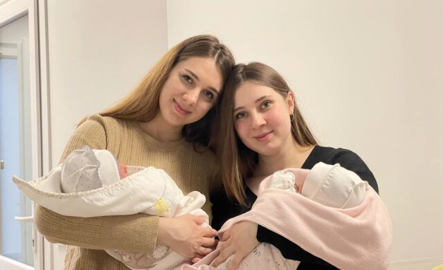 Две сестры-украинки родили в один день, фото: во Львове рассказали о рождественском чуде