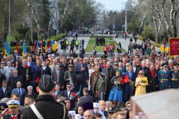 picturepicture_155488232313138373254962_35314