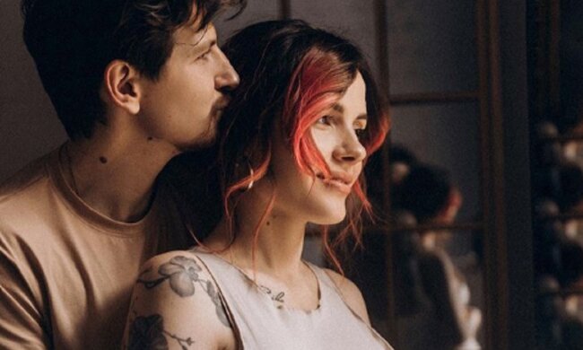 Вагітна MamaRika вразила пікантною фотосесією в леопардовому вбранні: "У мене мурашки досі"