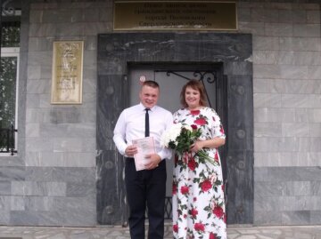 "Иди, не будь трусом": россиянка заставила мужа воевать в Украине, где он стал "двухсотым" в первый же день