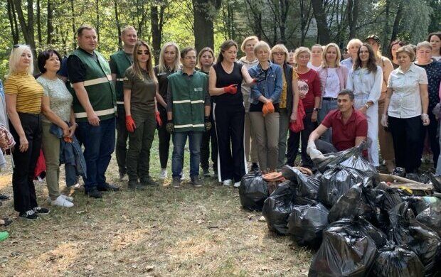 World Cleanup Day: Держекоінспекція закликала обʼєднати зусилля задля чистоти України у Всесвітній день прибирання