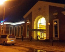 В Краматорске сообщили о минировании железнодорожного вокзала (фото)