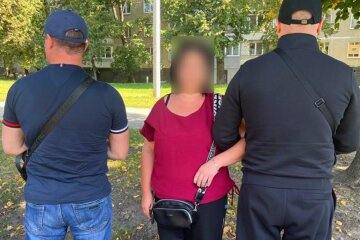 Зловмисниця на Харківщині привласнила гроші літніх людей