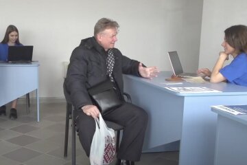 Денежная помощь для пенсионеров в Запорожской области