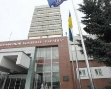 Возрождение скандальной ЕДАПС: кто и как в Украине зарабатывает миллиарды на схеме с документами