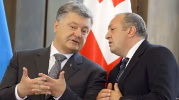 Як Порошенко своїм візитом «розморозив» відносини з Грузією