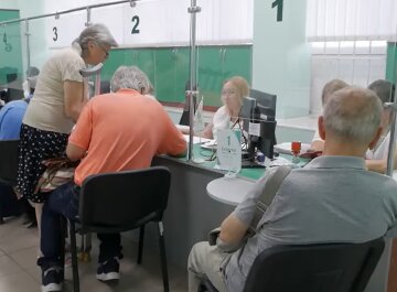 Гуманітарна допомога для пенсіонерів в Запоріжжі