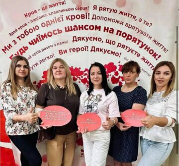 Фахівці Держекоінспекції на Чернігівщині масово здали кров для військових