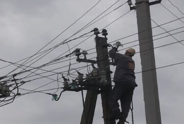 Графики отключения света в Днепропетровской области на 8 апреля
