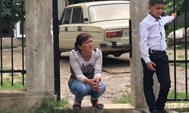 Стало відомо, як живеться Януковичу на Закарпатті: ЗМІ показали кадри
